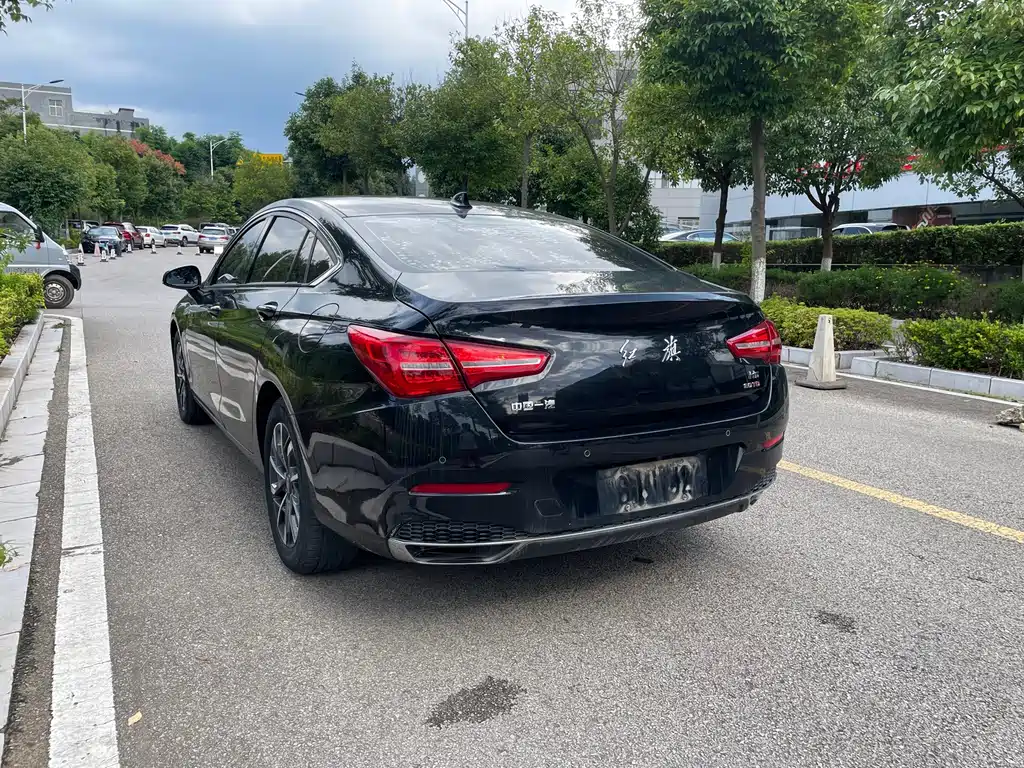 Hongqi Hongqi H5 — фото 20