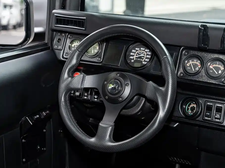 Hummer H2 — фото 14