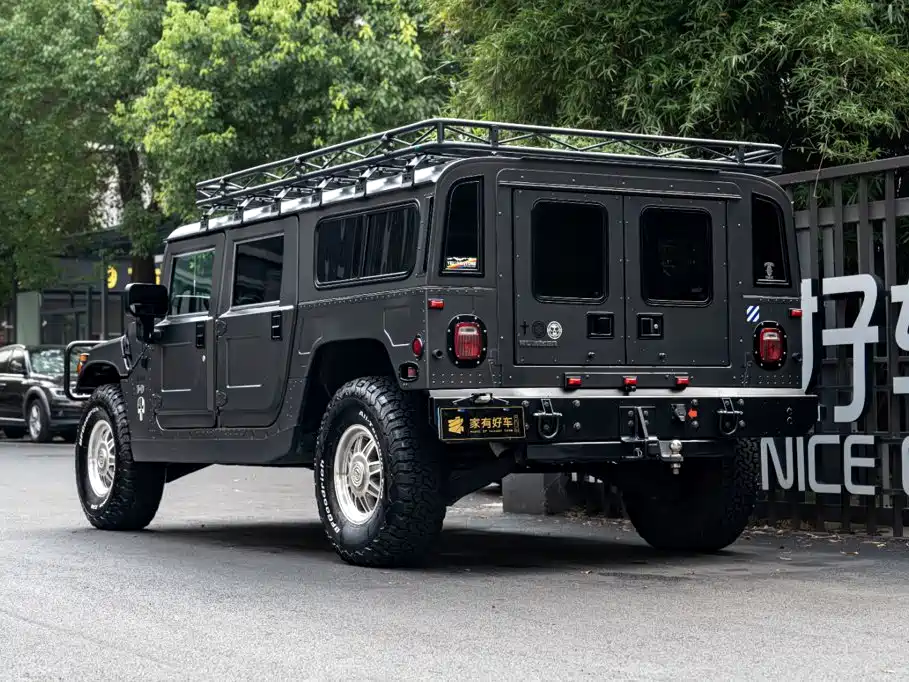 Hummer H2 — фото 4