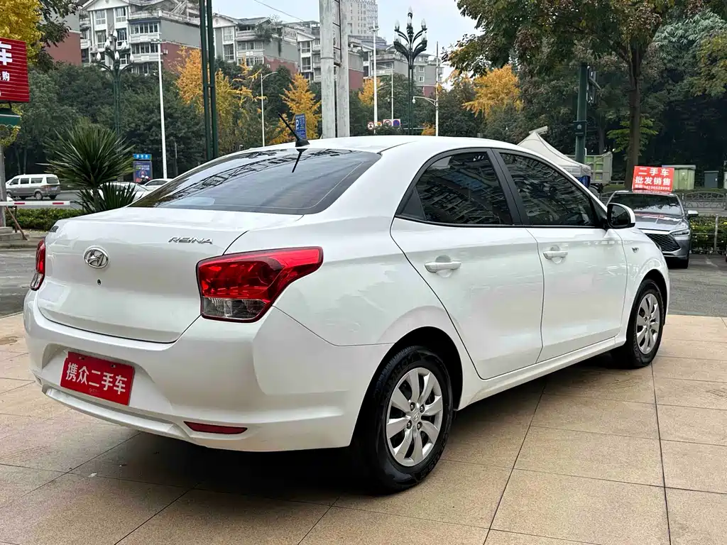 Hyundai Verna — фото 13