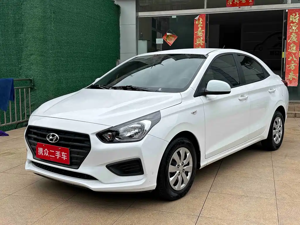Hyundai Verna — фото 4