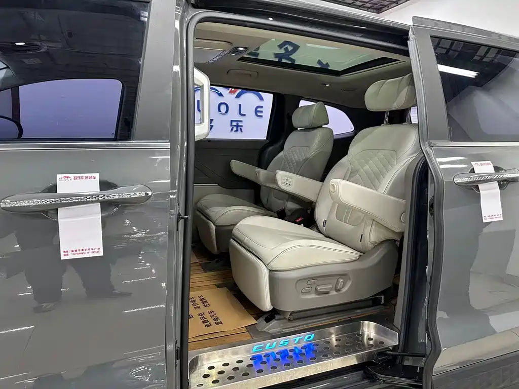 Hyundai Custo — фото 6