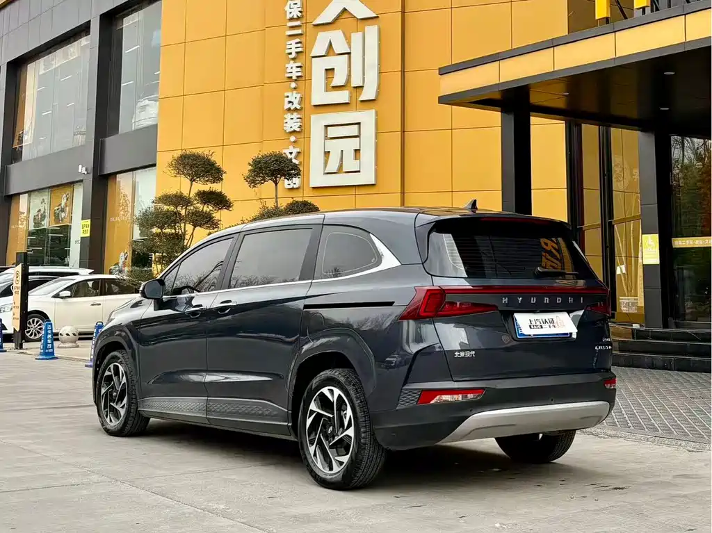 Hyundai Custo — фото 6