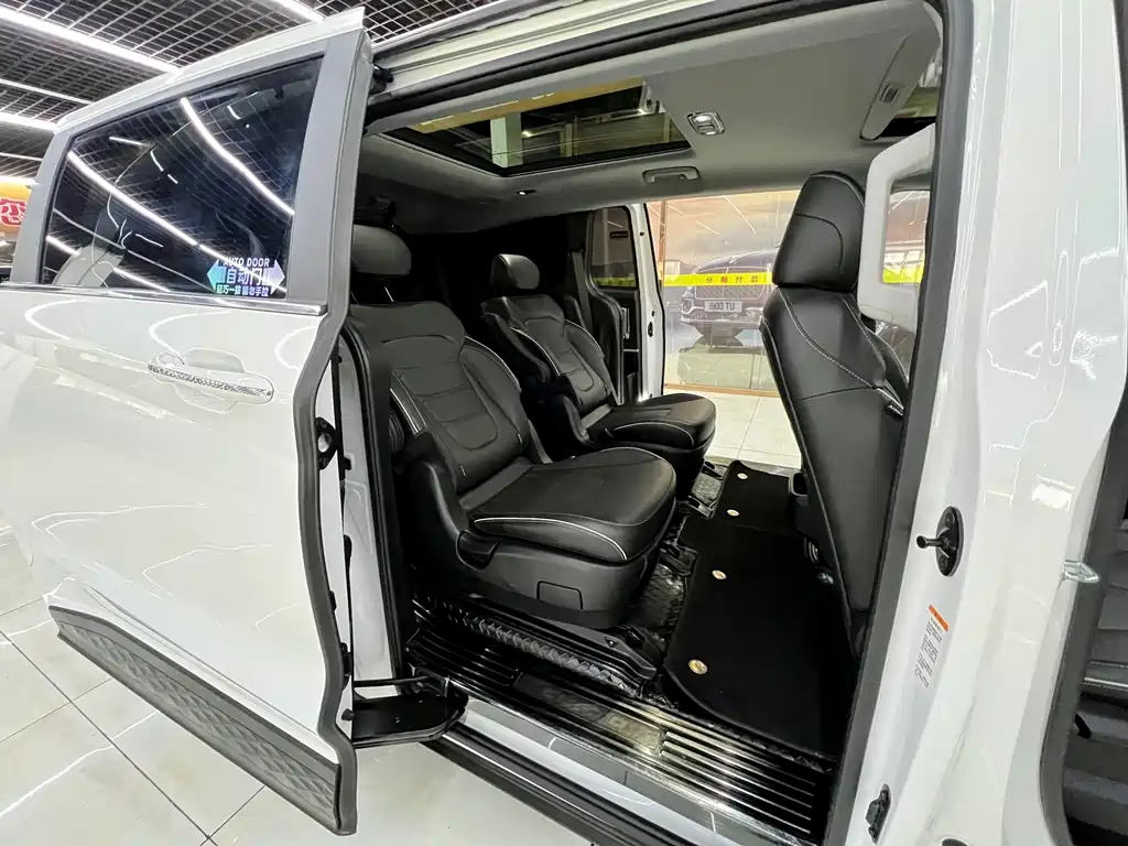 Hyundai Custo — фото 14