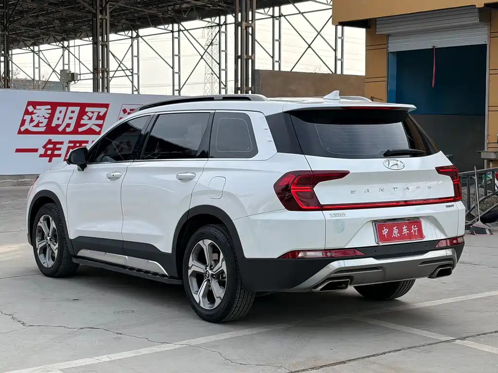 Hyundai Santa Fe — фото 19
