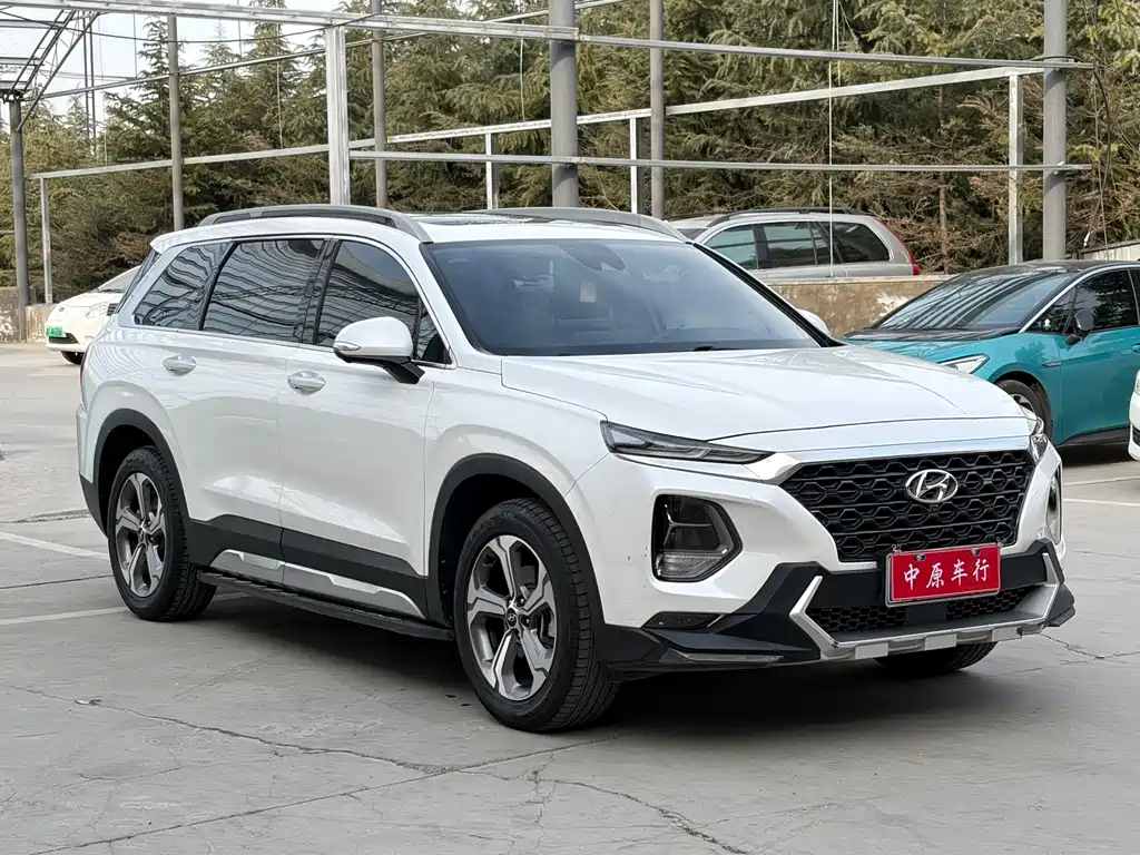 Hyundai Santa Fe — фото 3