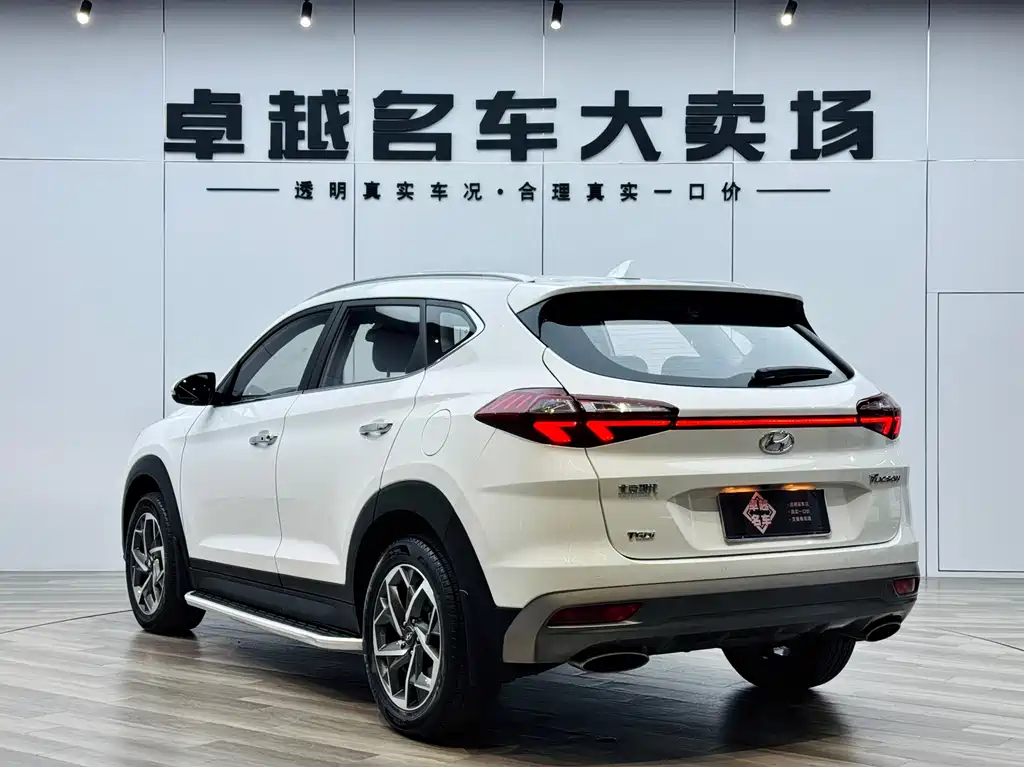 Hyundai Tucson — фото 5