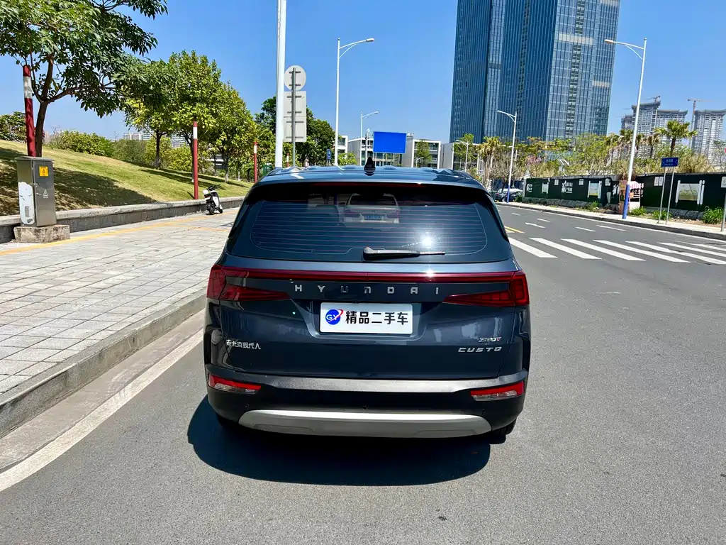 Hyundai Custo — фото 27