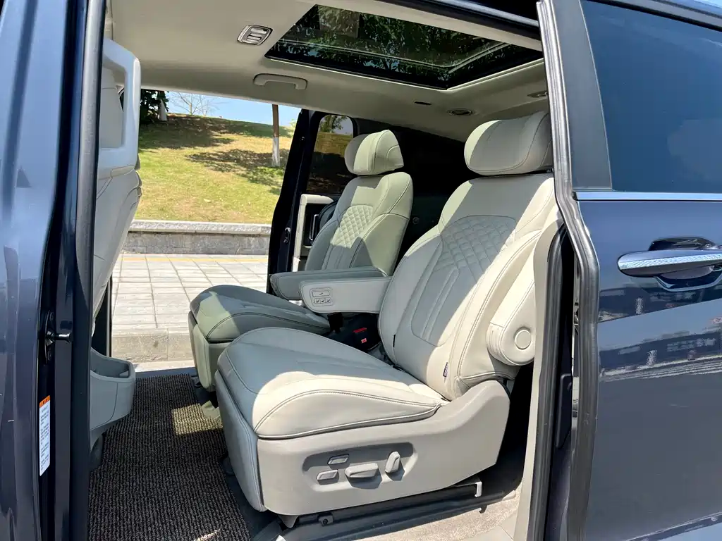 Hyundai Custo — фото 7