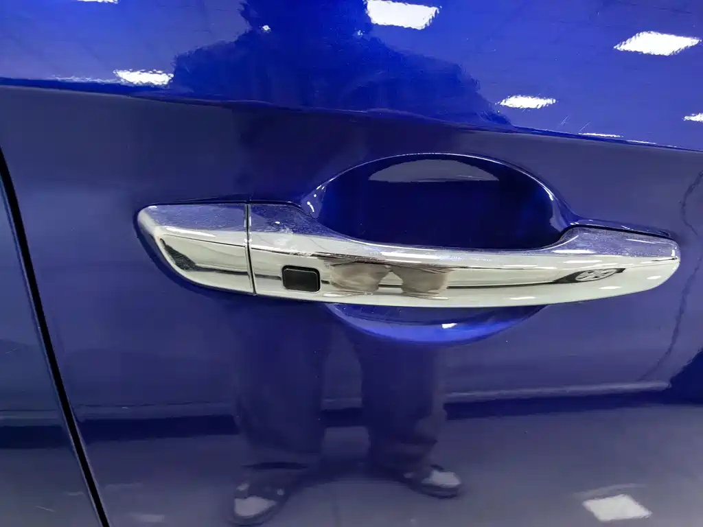 Hyundai Elantra — фото 18