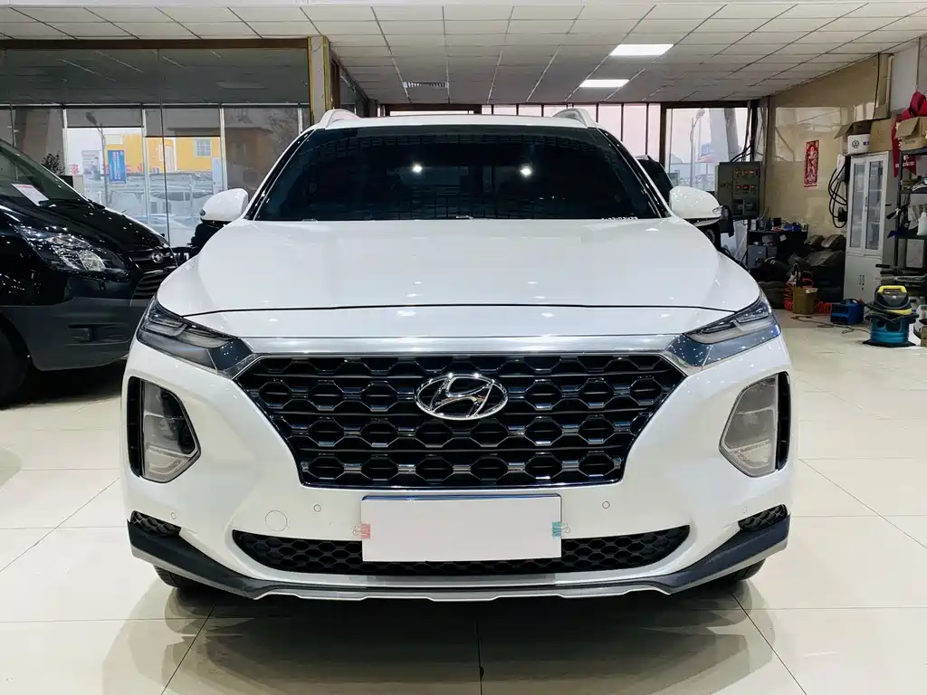Hyundai Santa Fe — фото 2
