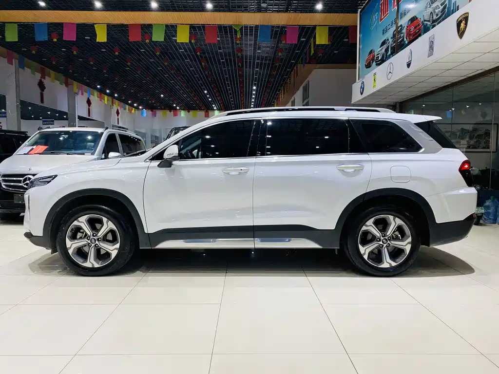 Hyundai Santa Fe — фото 3