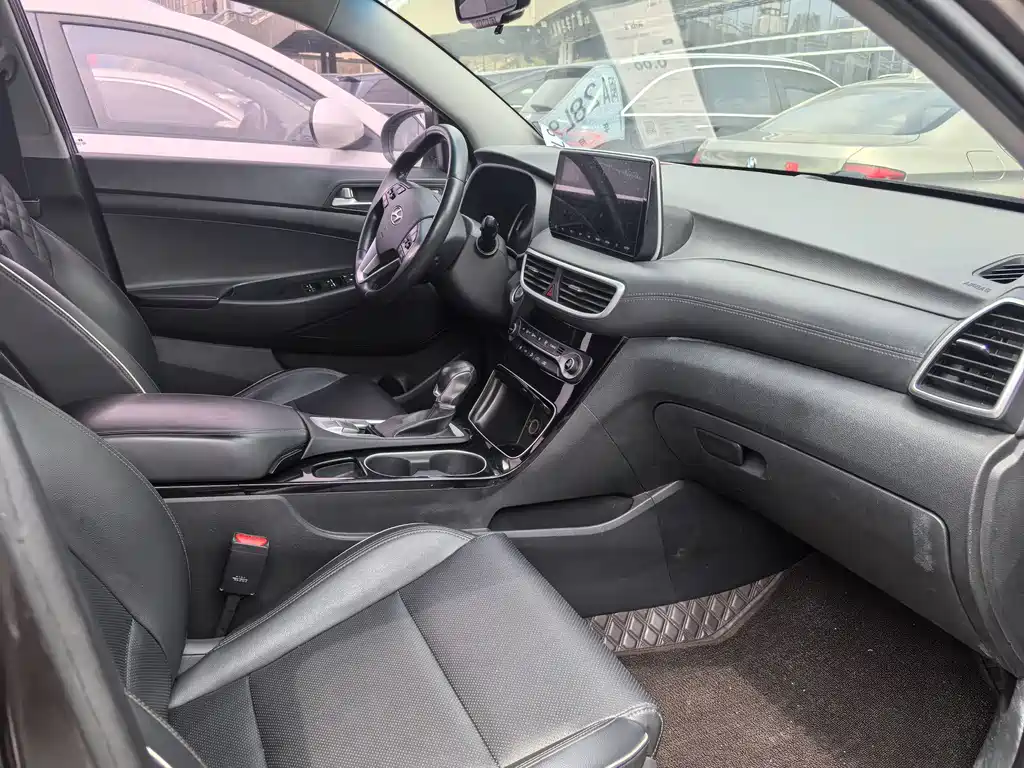 Hyundai Tucson — фото 4