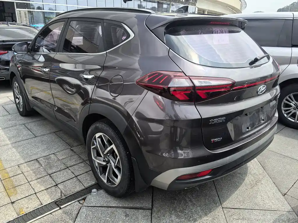 Hyundai Tucson — фото 6