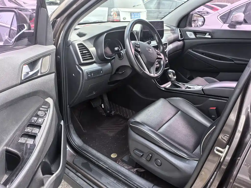 Hyundai Tucson — фото 7