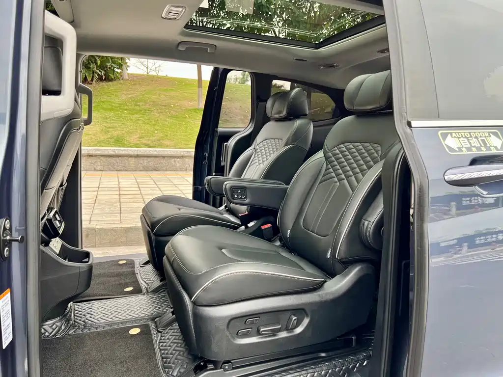 Hyundai Custo — фото 18