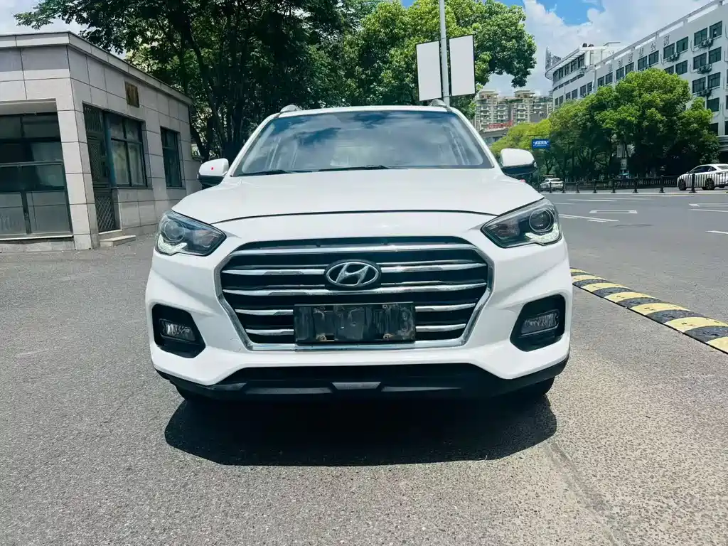 Hyundai ix35 — фото 2