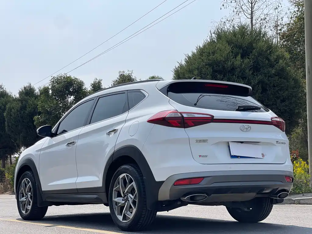 Hyundai Tucson — фото 5