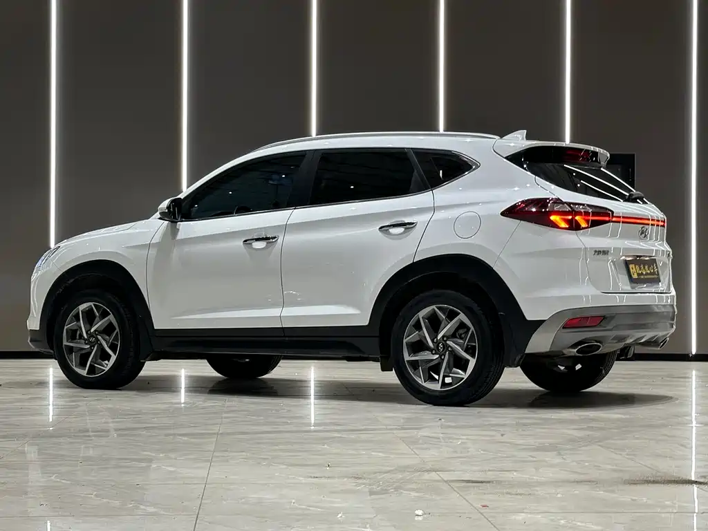 Hyundai Tucson — фото 4