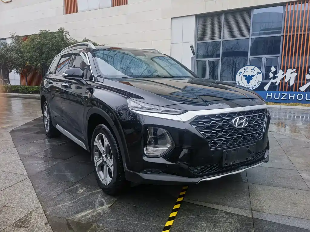 Hyundai Santa Fe — фото 3