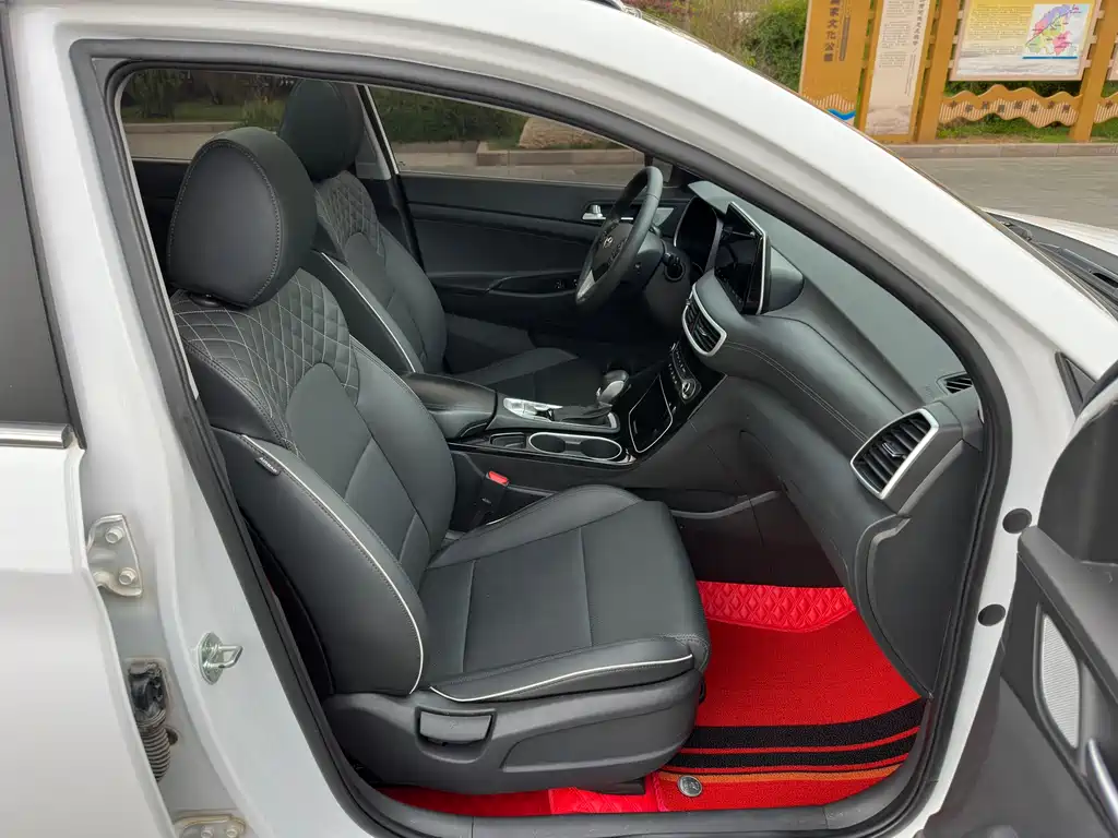 Hyundai Tucson — фото 20