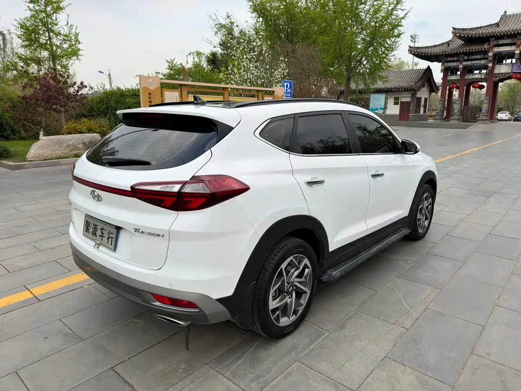 Hyundai Tucson — фото 5