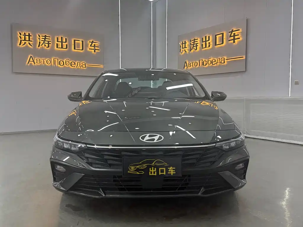 Hyundai Elantra — фото 3