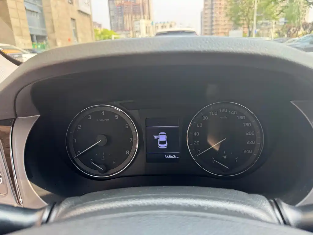 Hyundai Mistra — фото 13