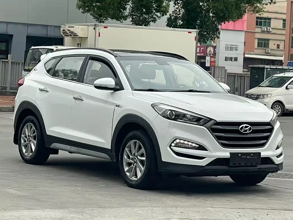 Hyundai Tucson — фото 3