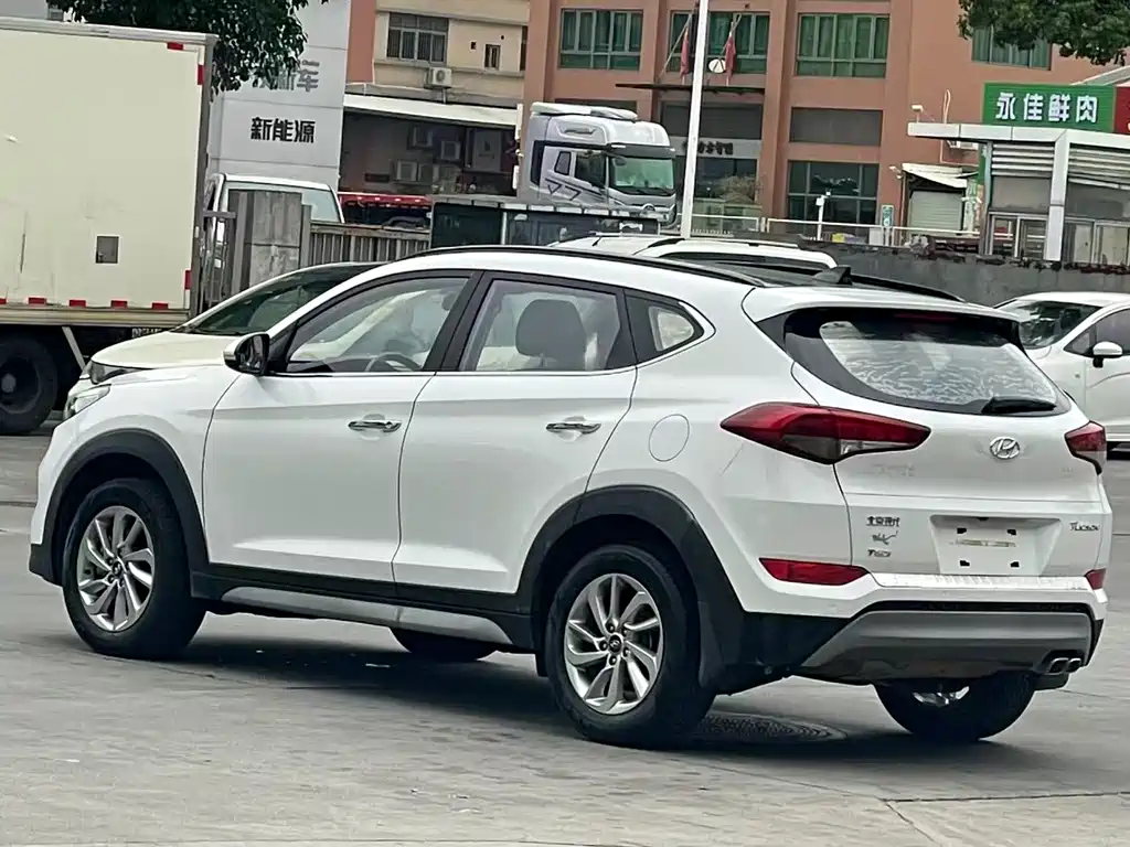 Hyundai Tucson — фото 6