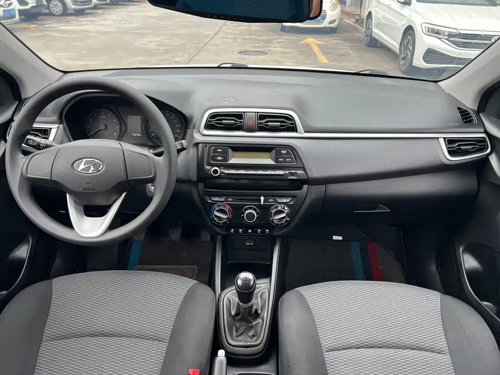 Hyundai Verna — фото 11