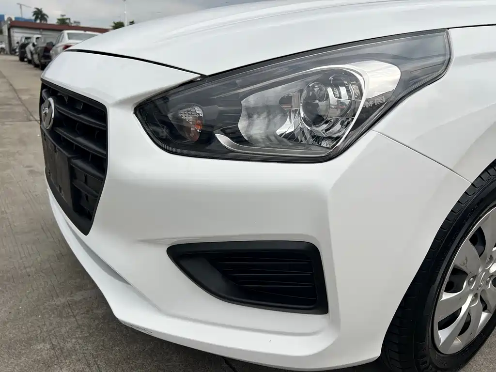Hyundai Verna — фото 15