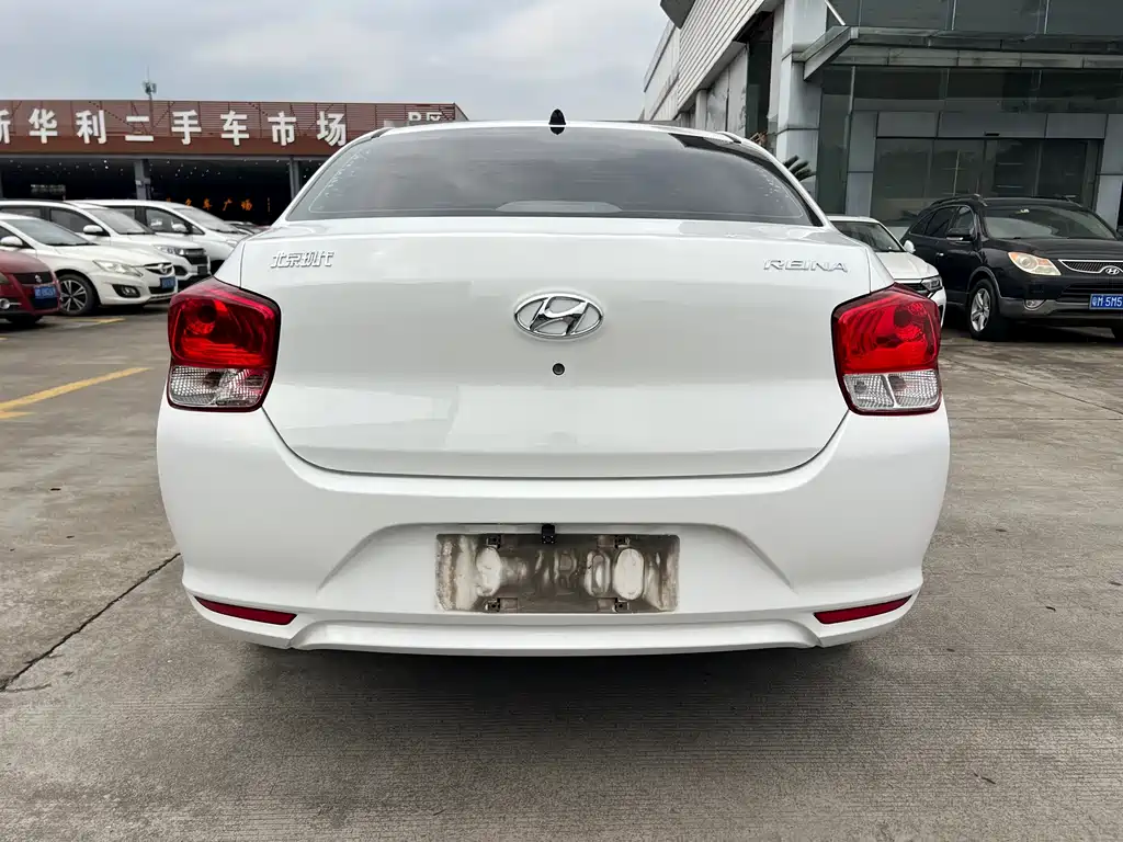 Hyundai Verna — фото 4