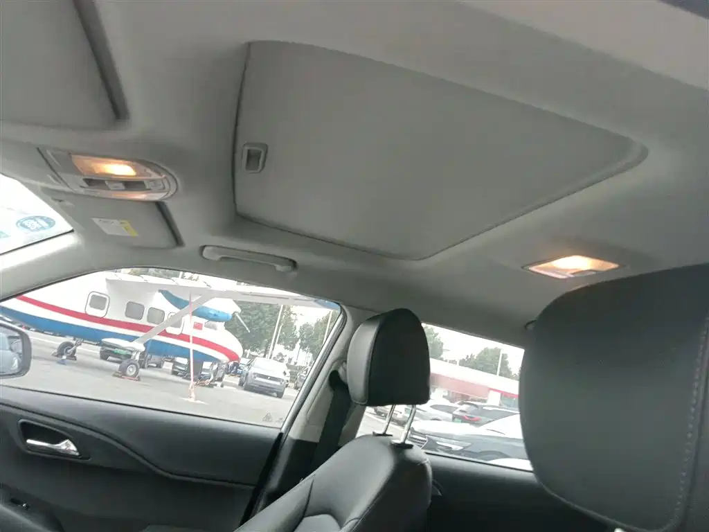 Hyundai ix35 — фото 14