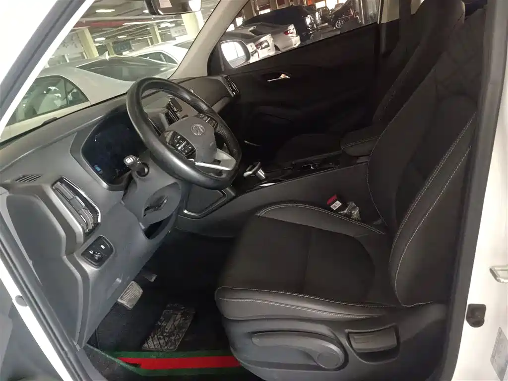 Hyundai ix35 — фото 15