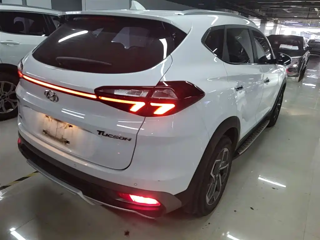 Hyundai Tucson — фото 7