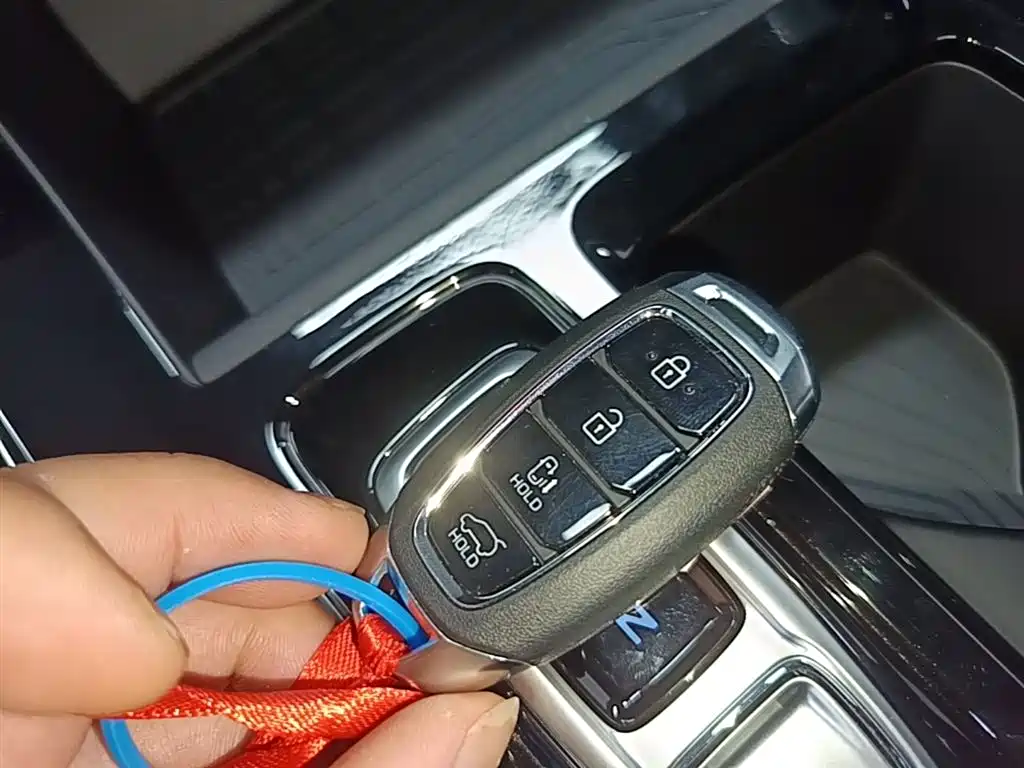 Hyundai Custo — фото 9