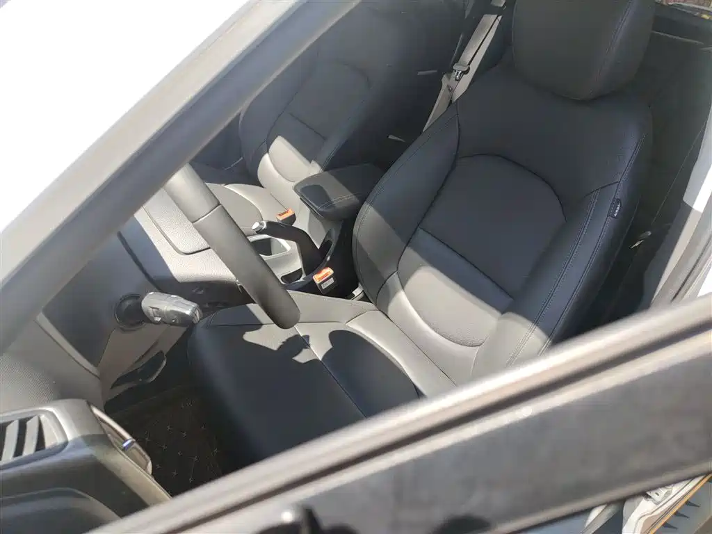 Hyundai ix35 — фото 11