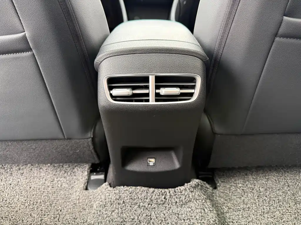 Hyundai Mistra — фото 15