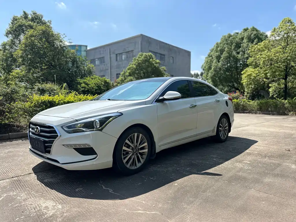 Hyundai Mistra — фото 3