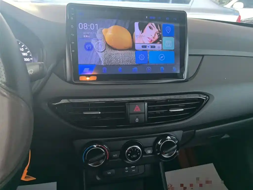 Hyundai Elantra — фото 13