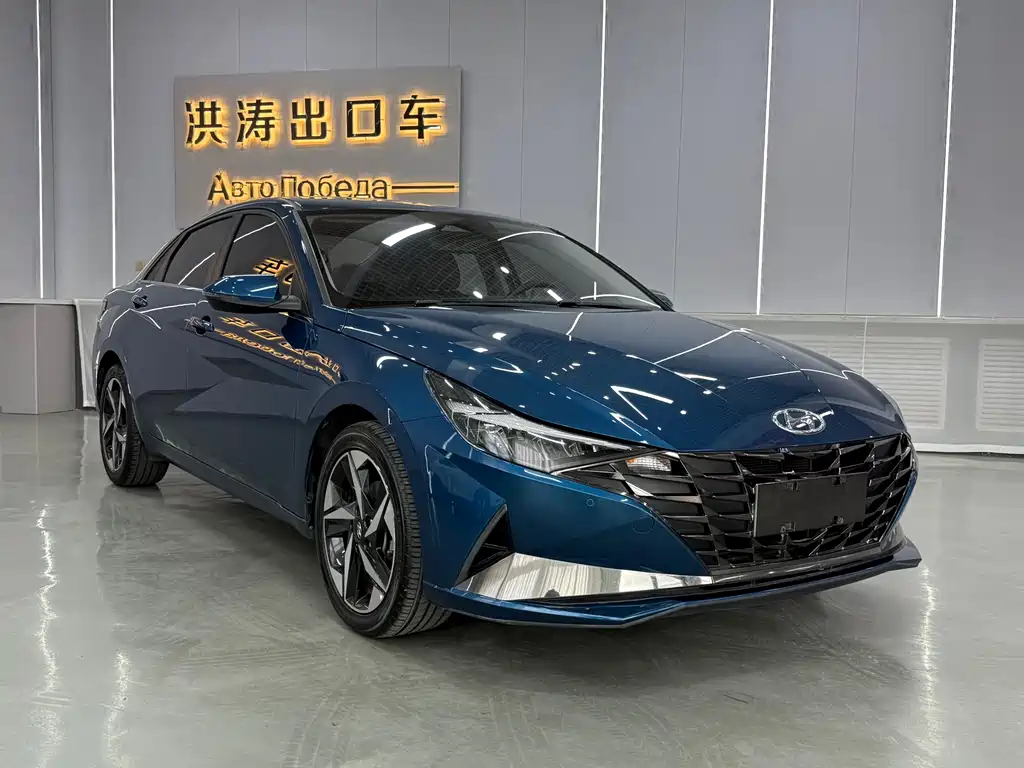 Hyundai Elantra — фото 2