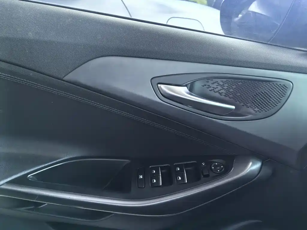 Hyundai Fista — фото 14