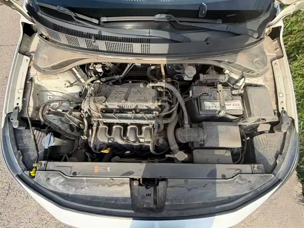 Hyundai Elantra — фото 4