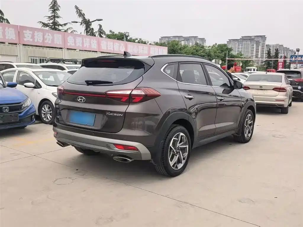 Hyundai Tucson — фото 7