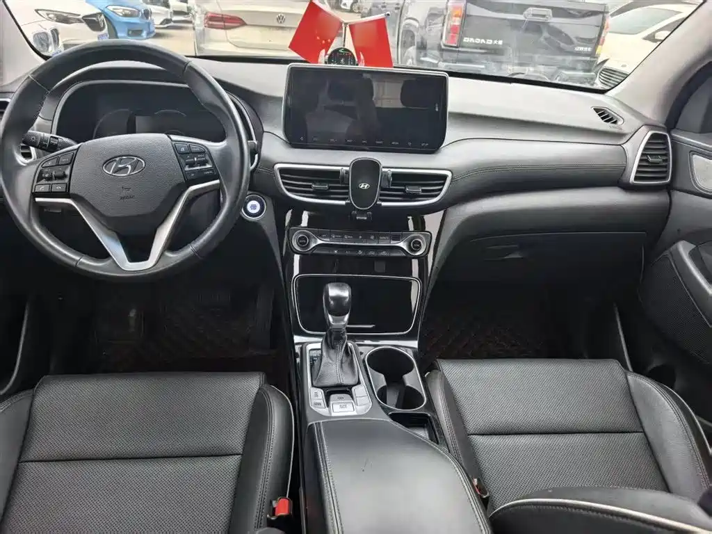 Hyundai Tucson — фото 8