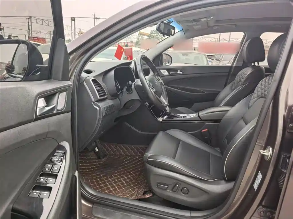 Hyundai Tucson — фото 9