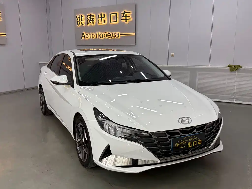 Hyundai Elantra — фото 2