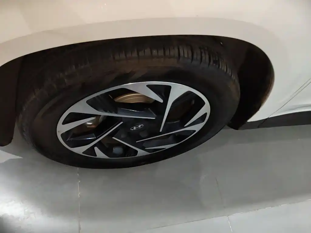 Hyundai Custo — фото 25