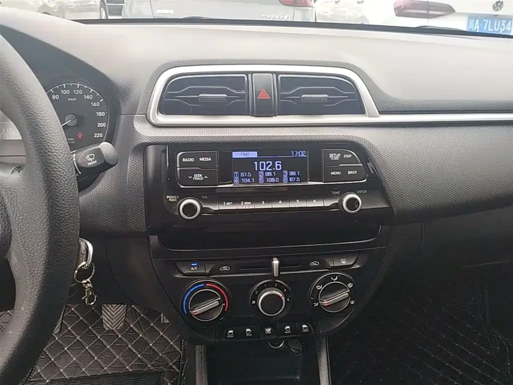Hyundai Verna — фото 13